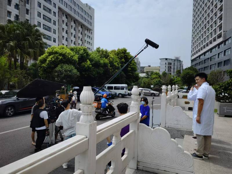 塔城广告片拍摄公司低成本实现高规格制作的诀窍